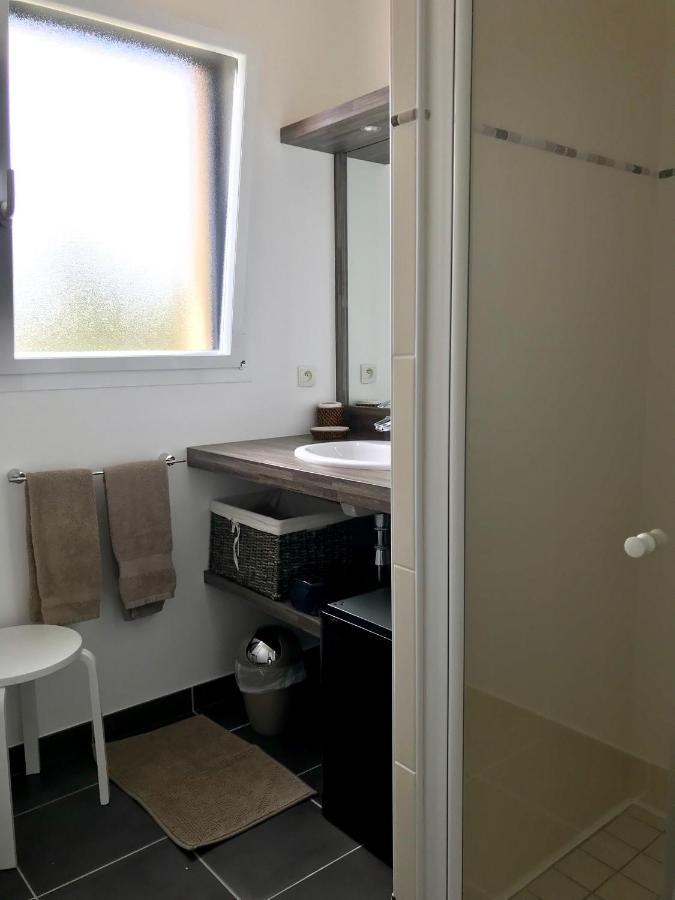 Les Sables Bed & Breakfast Santec Екстериор снимка
